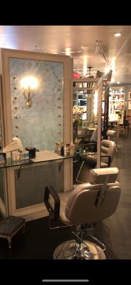 Kimara Ahnert Make Up Studio by null