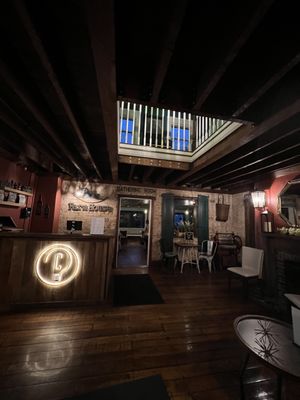 Cozy's Café & Pub by null
