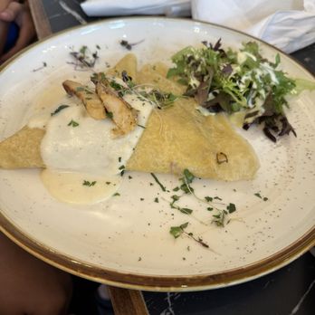 Le Gabrielle Crepes & Waffles - Chicken Alfredo Crepe - Creperies Near Me - Winder, Georgia Le Gabrielle Crepes & Waffles - Chicken Alfredo Crepe - Creperies Near Me - Winder, Georgia