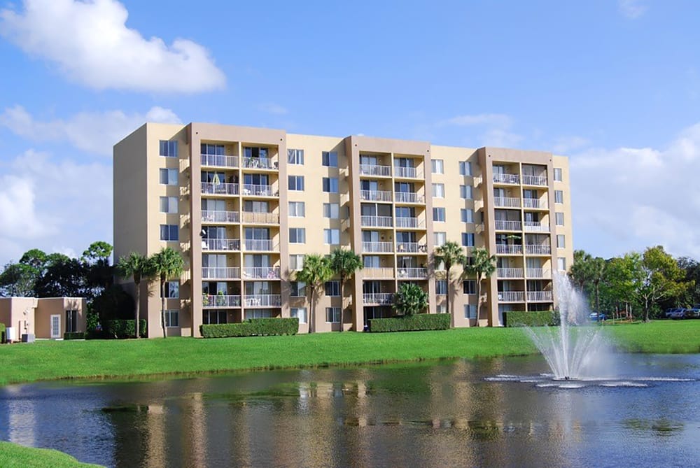 TENNIS TOWER APARTMENTS Updated September 2024 13 Photos & 13