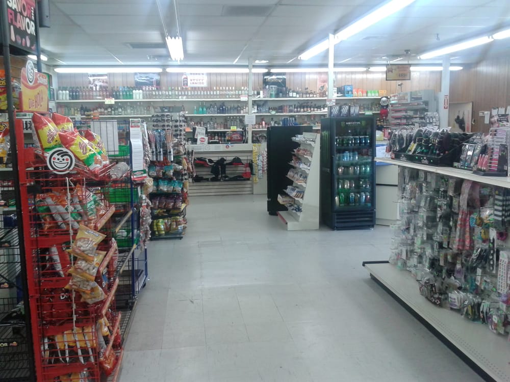 PLAZA MARKET Updated October 2024 5668 Plaza Rd, Twentynine Palms