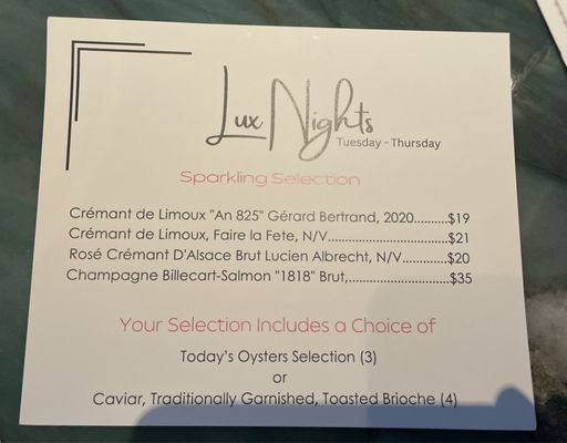 Resto L'Antoinette French American Bistro by null