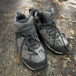 AS American Vintage - Merrel hiking boots practically new!