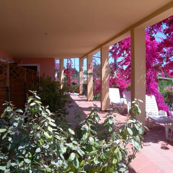 Domus de Janas sul Mare - Terrazza - Hotels Near Me - Bari Sardo, OG Domus de Janas sul Mare - Terrazza - Hotels Near Me - Bari Sardo, OG