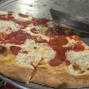 Grimaldi's Pizzeria - Pizza Near Me - Las Vegas, Nevada