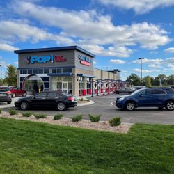 Pop Car Wash - Awesome express car wash just opened in Brooklyn Center, MN. This place has an awesome conveyor belt and an incredible staff. Check it out!