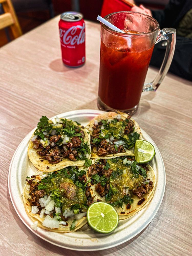 Taqueria Mila - Photo 3