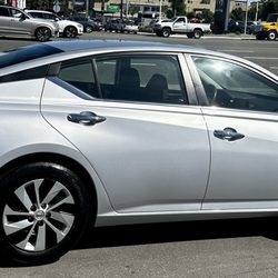 Hertz Car Sales Torrance - Beautiful vehicle!