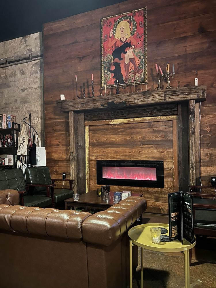 Lost Literature Bookstore Cafe & Cocktails