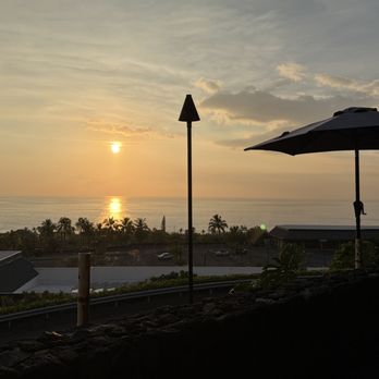 Sunset Kai Lanai - Hawaiian Near Me - Kailua-Kona, Hawaii Sunset Kai Lanai - Hawaiian Near Me - Kailua-Kona, Hawaii