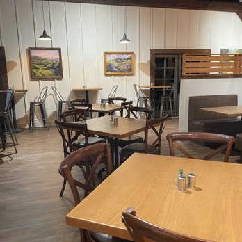 Guest House Grill - Steakhouses Near Me - Atascadero, California Guest House Grill - Steakhouses Near Me - Atascadero, California
