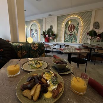 Flora - Breakfast & Brunch Near Me - San Diego, California Flora - Breakfast & Brunch Near Me - San Diego, California