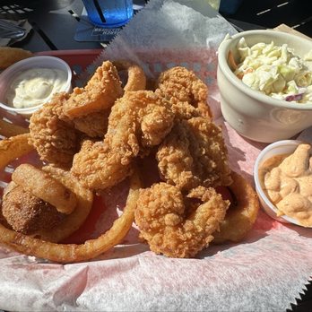 Lagerheads Bar & Grill - Shrimp basket with onion rings (upgraded) and coleslaw with dips - Bars Near Me - Ormond Beach, Florida