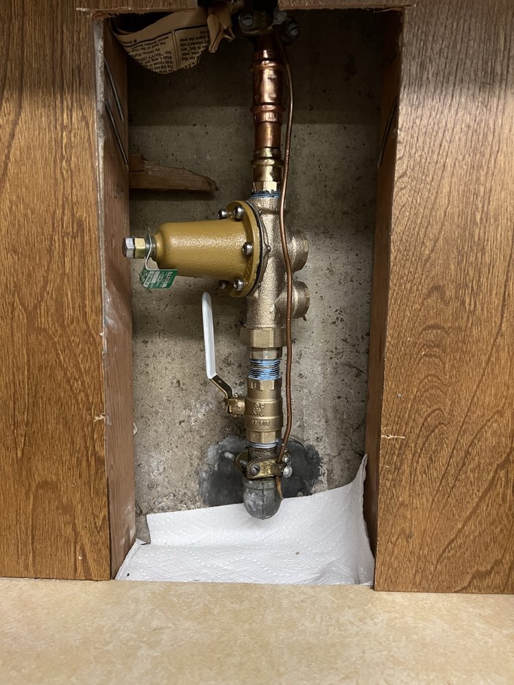 Slide of Eagle Eye Plumbing