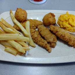 This I my $7.19 chicken dinner! Ten fries and a #1 scoop of Mac n Chez LMAO