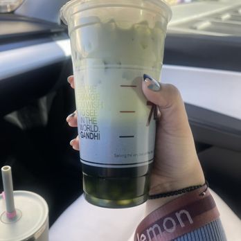 7 Leaves Cafe - thai green tea with crystal boba - Macarons Near Me - Las Vegas, Nevada 7 Leaves Cafe - thai green tea with crystal boba - Macarons Near Me - Las Vegas, Nevada