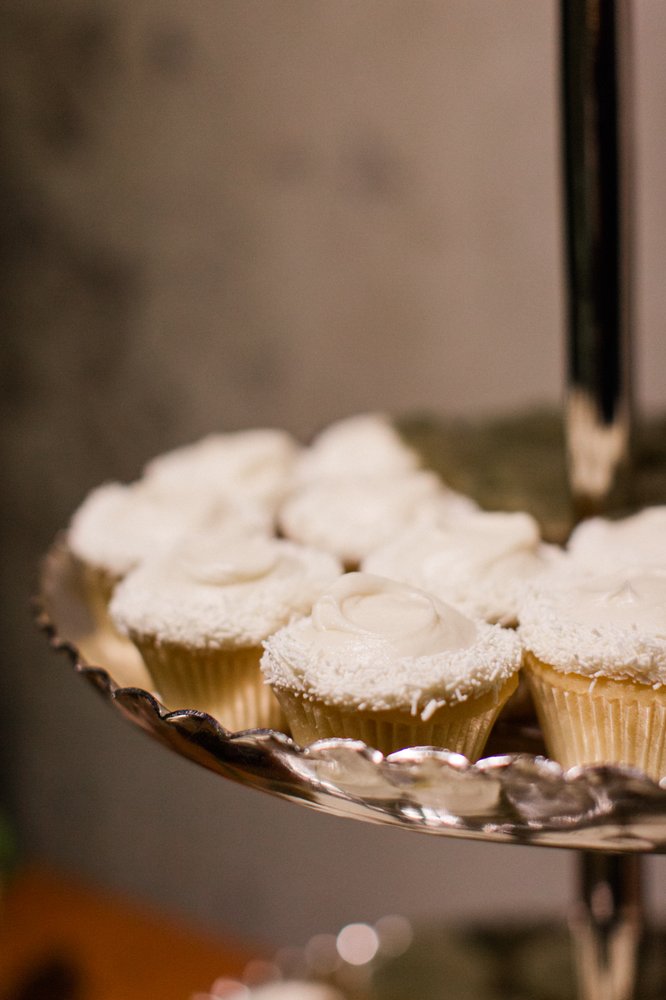 FROSTED CUPCAKERY 1034 Photos & 1452 Reviews Bakeries 4817 E 2nd