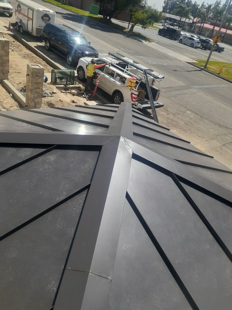 Slide of 3 Kings Enterprises