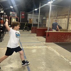 Axe and large ninja star throwing