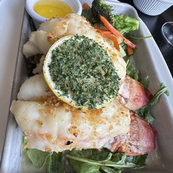 Dive Oyster House - Lobster tails - Seafood Near Me - Briarcliff Manor, New York