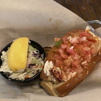 Pepper's Landing - Kennebunkport Lobster Roll - Seafood Near Me - Brunswick, Maine Pepper's Landing - Kennebunkport Lobster Roll - Seafood Near Me - Brunswick, Maine