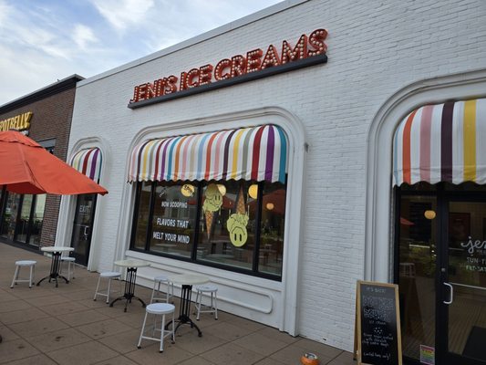 Jeni's Splendid Ice Creams by null