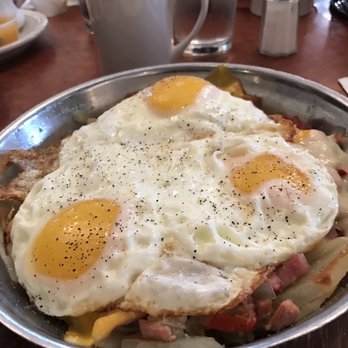 Tempo Cafe - Good looking skillet. - Coffee & Tea Near Me - Chicago, Illinois