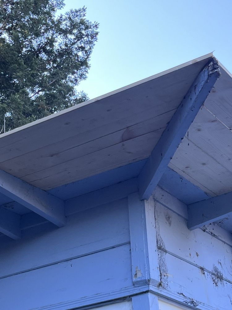 Slide of R&R Roofing