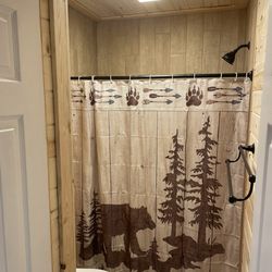 Wild Horse Station Inn & RV Park - Cabin bathrooms. Quaint, clean and relaxing