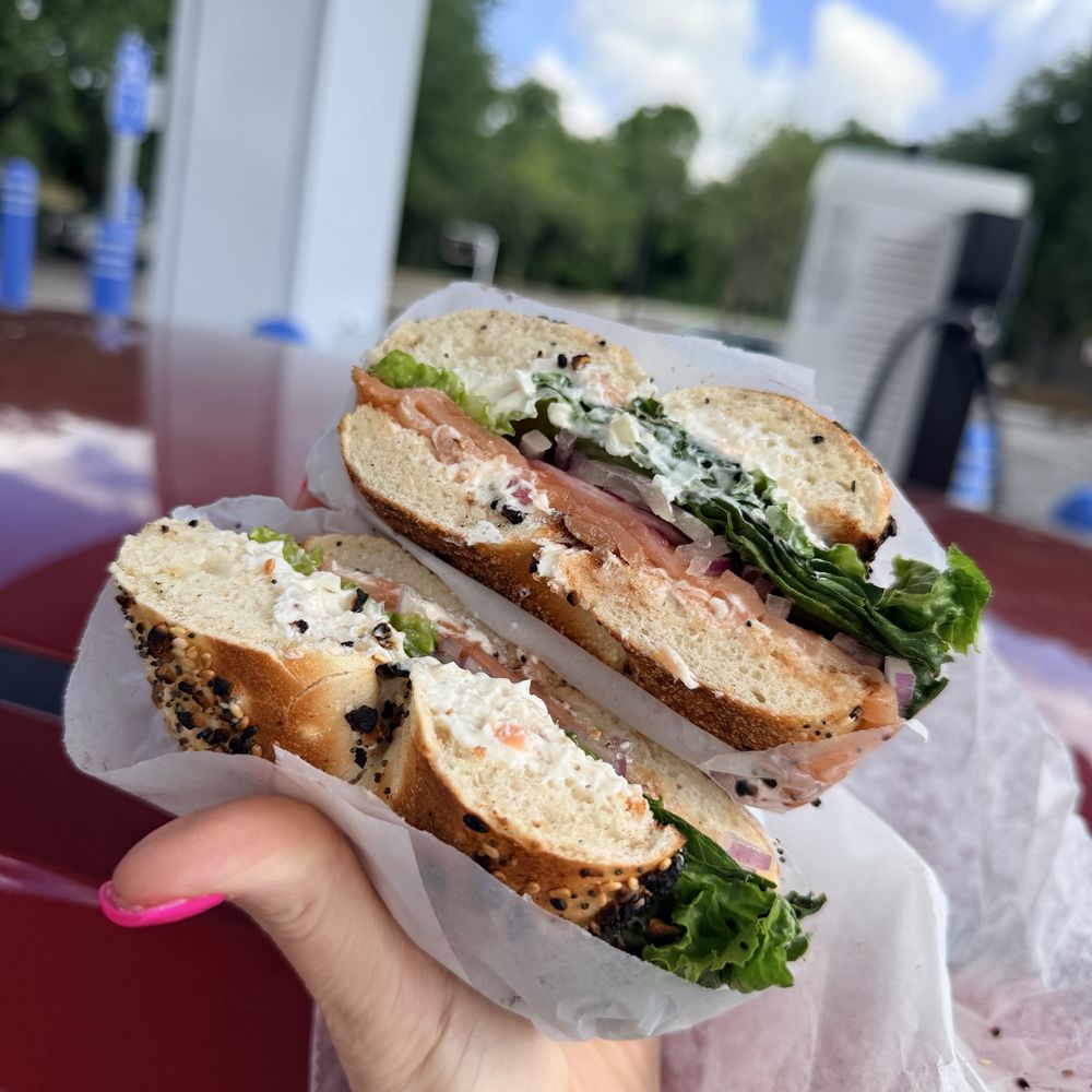 Bagelicious Deli & Bakery Image