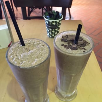Oliver Brown - Mocha dark, iced Choc coconut -dark - Cafes Near Me - Hornsby, NSW