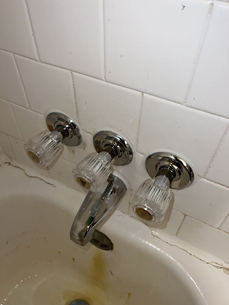 Slide of Niislora Plumbing