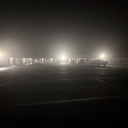 Western Village Inn - Empty parking lot but can't get another room that doesn't smell like urine