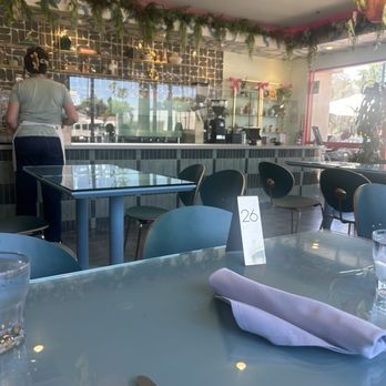 Aura Gardens - Dining area - Breakfast & Brunch Near Me - Carlsbad, California
