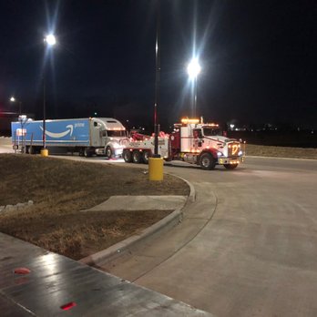 Dewey's Towing and Recovery - Towing a tractor trailer - Towing Near Me - Beloit, Wisconsin