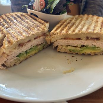 Aeirloom Bakery - Club Novembreast Sandwich - New American Near Me - Los Angeles, California