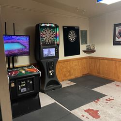 Novelli's Deli & Sports Bar