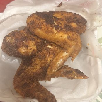 Mamma Tee’s Kitchen - Fried Wings - Soul Food Near Me - Washington, DC, District of Columbia