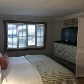 Oceanfront Cottages - Hotels Near Me - Indialantic, Florida