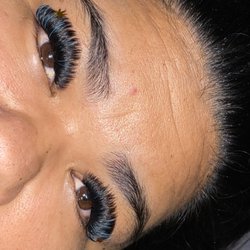 Lashtique Studio - Black Out Full Set + Color & gem decals