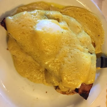 Country Kitchen - Eggs Benedict. Sauce broke but it still tastes good. - American Near Me - Ramona, California Country Kitchen - Eggs Benedict. Sauce broke but it still tastes good. - American Near Me - Ramona, California