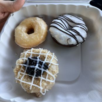 Big Baby Rolls & Donuts - Donuts Near Me - Tulsa, Oklahoma