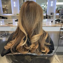 Nilora - Balayage and Style
