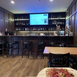 The Lounge - Full bar with great choices