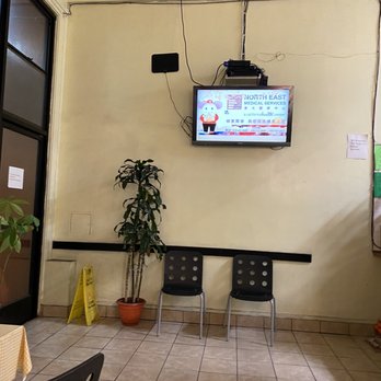 Golden Moon Restaurant - Inside - Chinese Near Me - Daly City, California