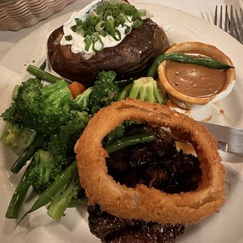Burbank Smokehouse - Hand served toppings for the baked potato, peppercorn sauce (extra for that), garlic seasoned veggies and filet mignon - Steakhouses Near Me - Burbank, California Burbank Smokehouse - Hand served toppings for the baked potato, peppercorn sauce (extra for that), garlic seasoned veggies and filet mignon - Steakhouses Near Me - Burbank, California