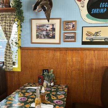 Voleo's Seafood Restaurant - Seafood Near Me - Westwego, Louisiana