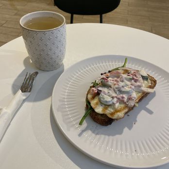 E61 Cafe - Coffee & Tea Near Me - Saint Louis, Missouri