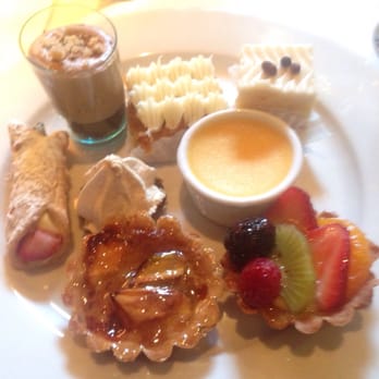 Villa Saverios - Dessert buffet - Italian Near Me - Tijuana, BCN