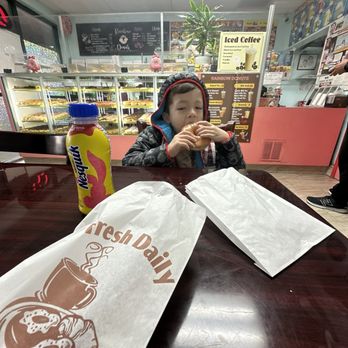 Rainbow Donuts - Eating Donuts - Donuts Near Me - Diamond Bar, California